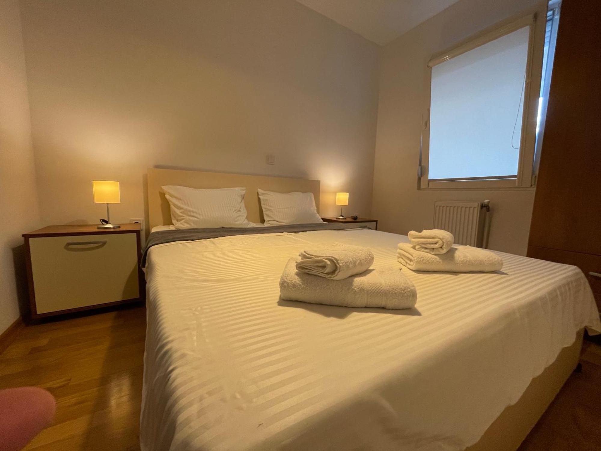Urban Side Apartments Скопие Екстериор снимка