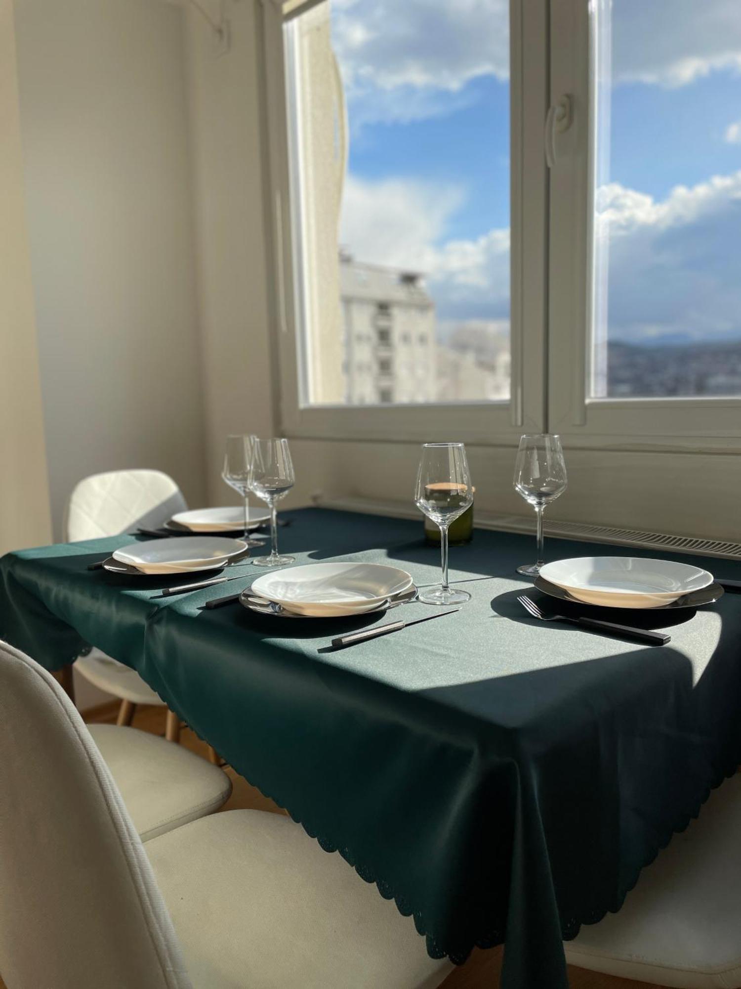 Urban Side Apartments Скопие Екстериор снимка
